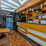 Hotel Shah 3*