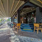 Shah Hotel 3*