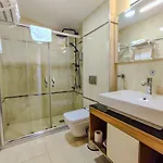 Shah Hotel 3*