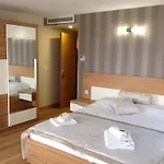 Shah Hotel 3*